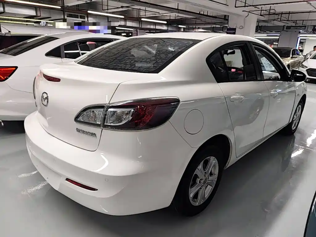 Mazda 3 Xingcheng — миниатюра 7