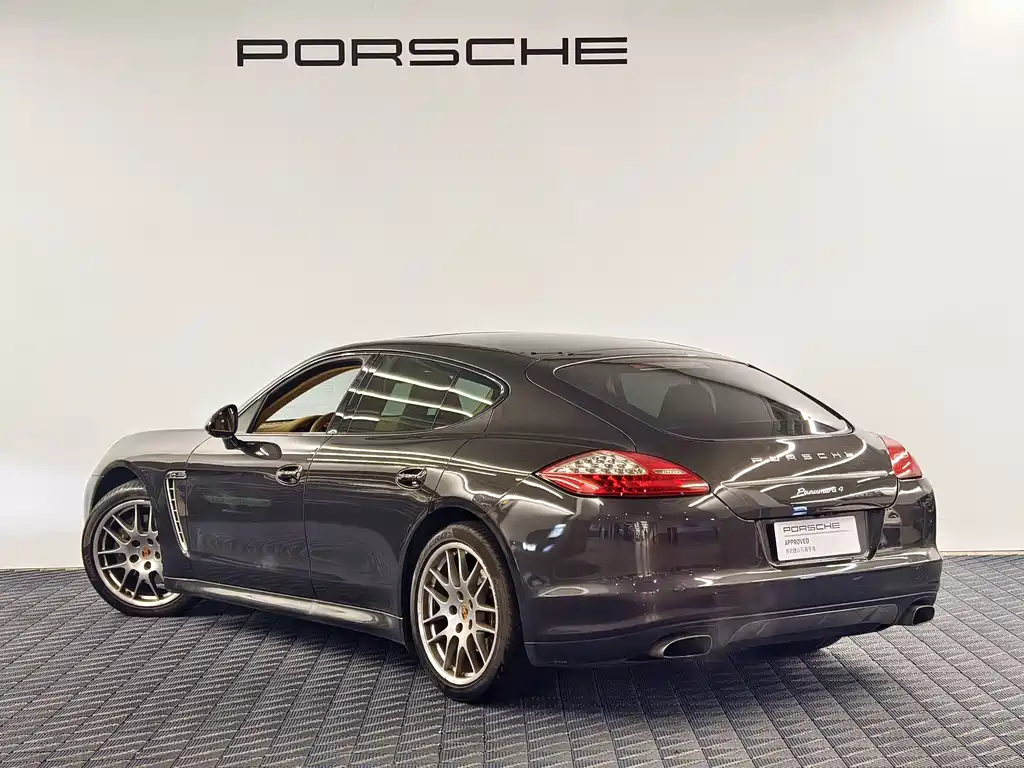 Porsche Panamera — миниатюра 7
