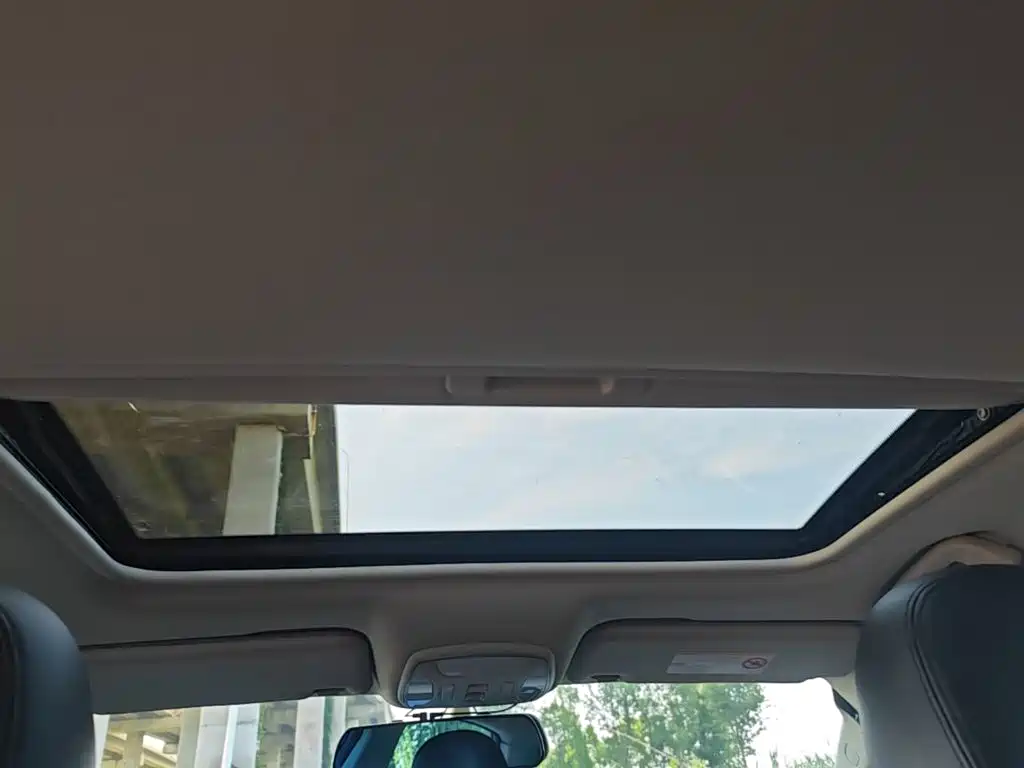 Zotye Zotye Z700 — миниатюра 18