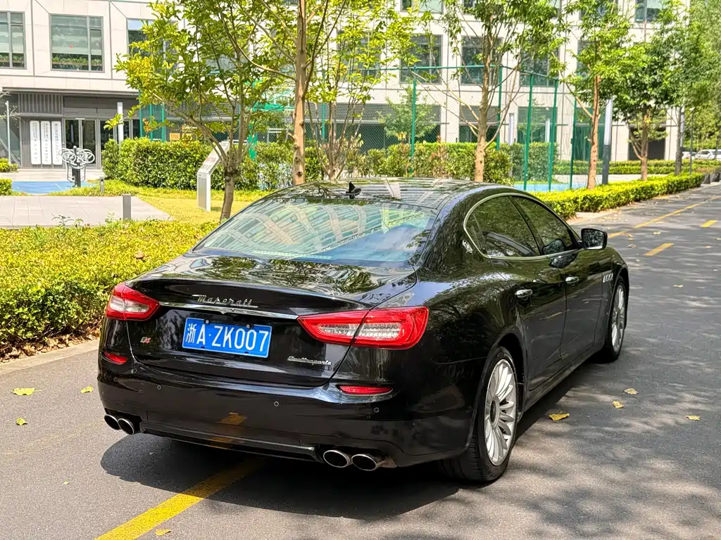 Maserati Quattroporte — миниатюра 5