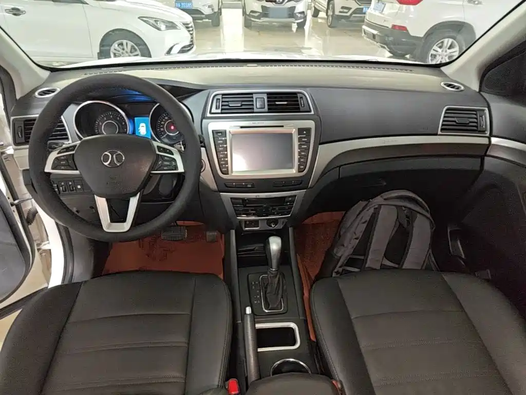 BAIC Senova X65 — миниатюра 10