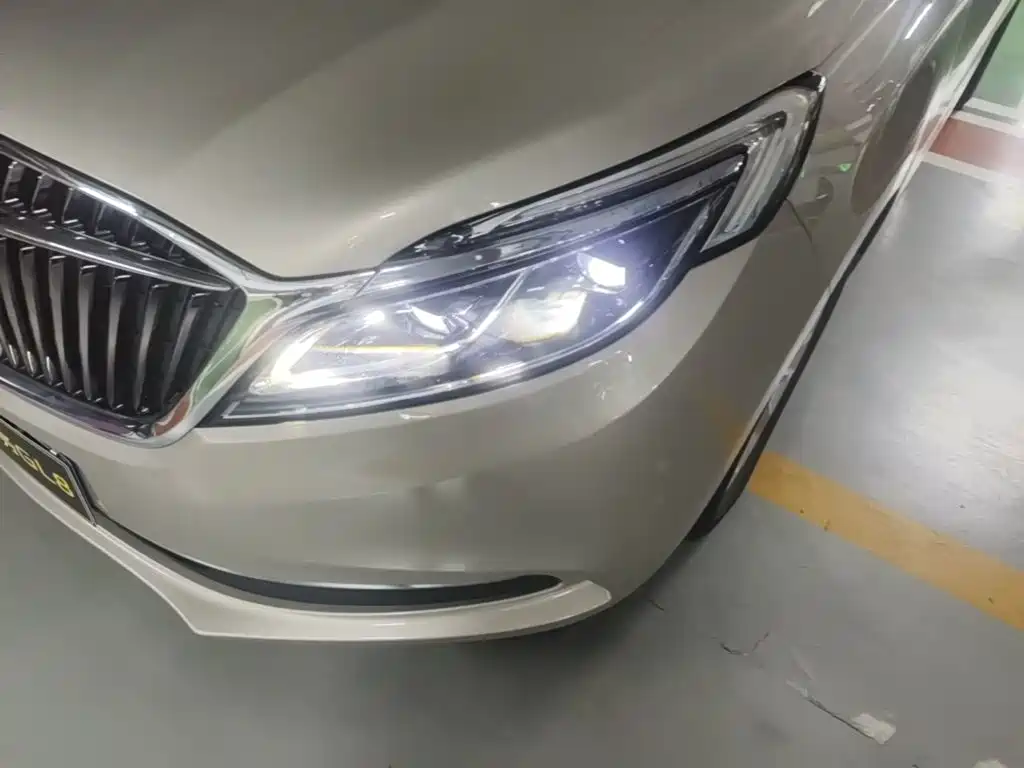 Buick GL8 — миниатюра 24