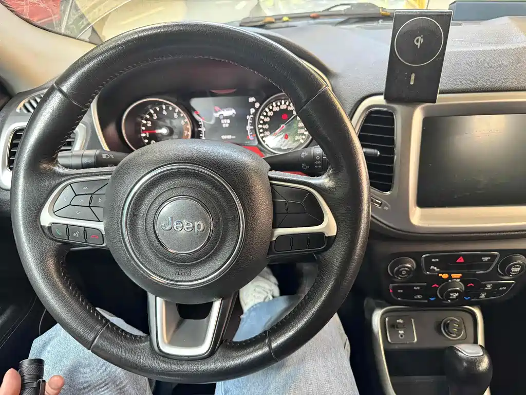 Jeep Compass — миниатюра 8