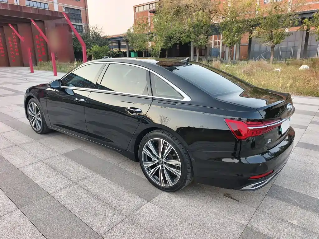 Audi A6L — миниатюра 5