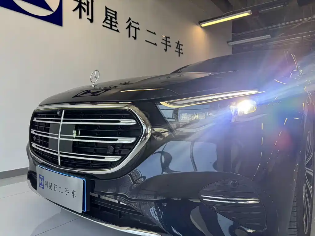 Mercedes-Benz E-Class E 2024 E 300 L Luxury