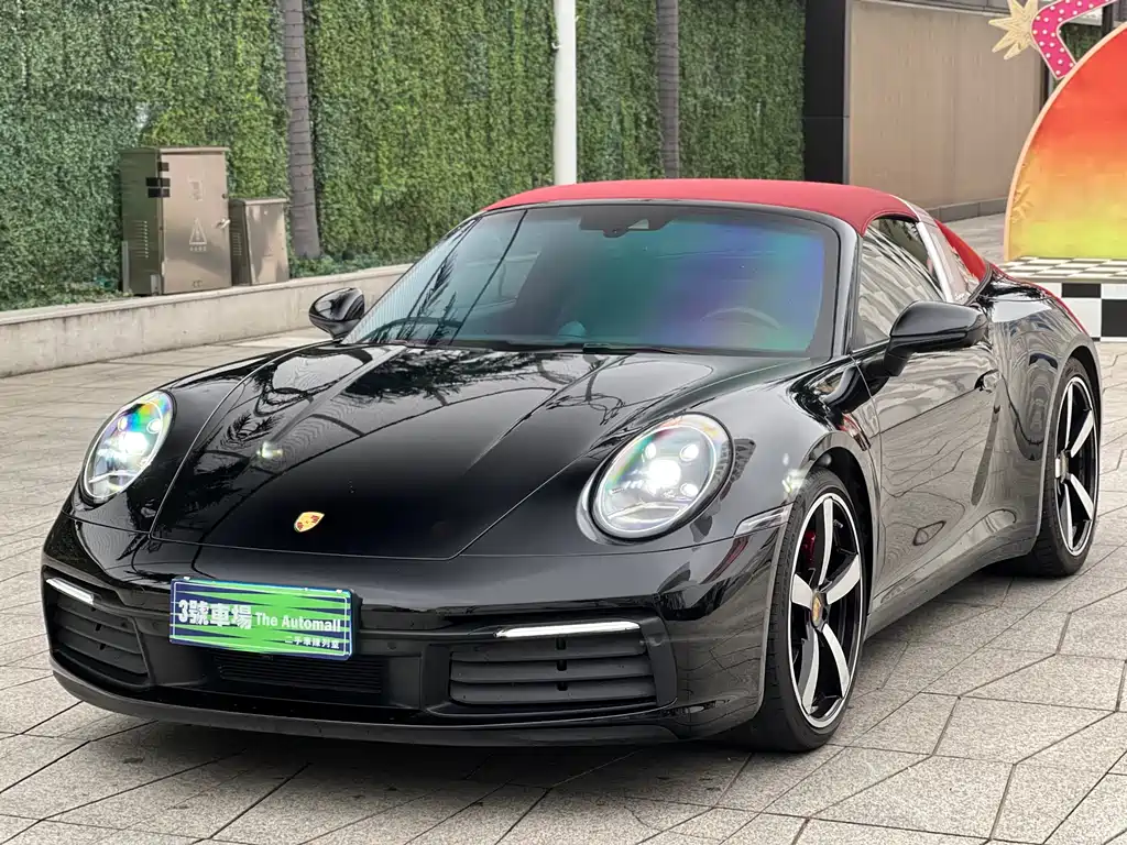 Porsche 911 2021