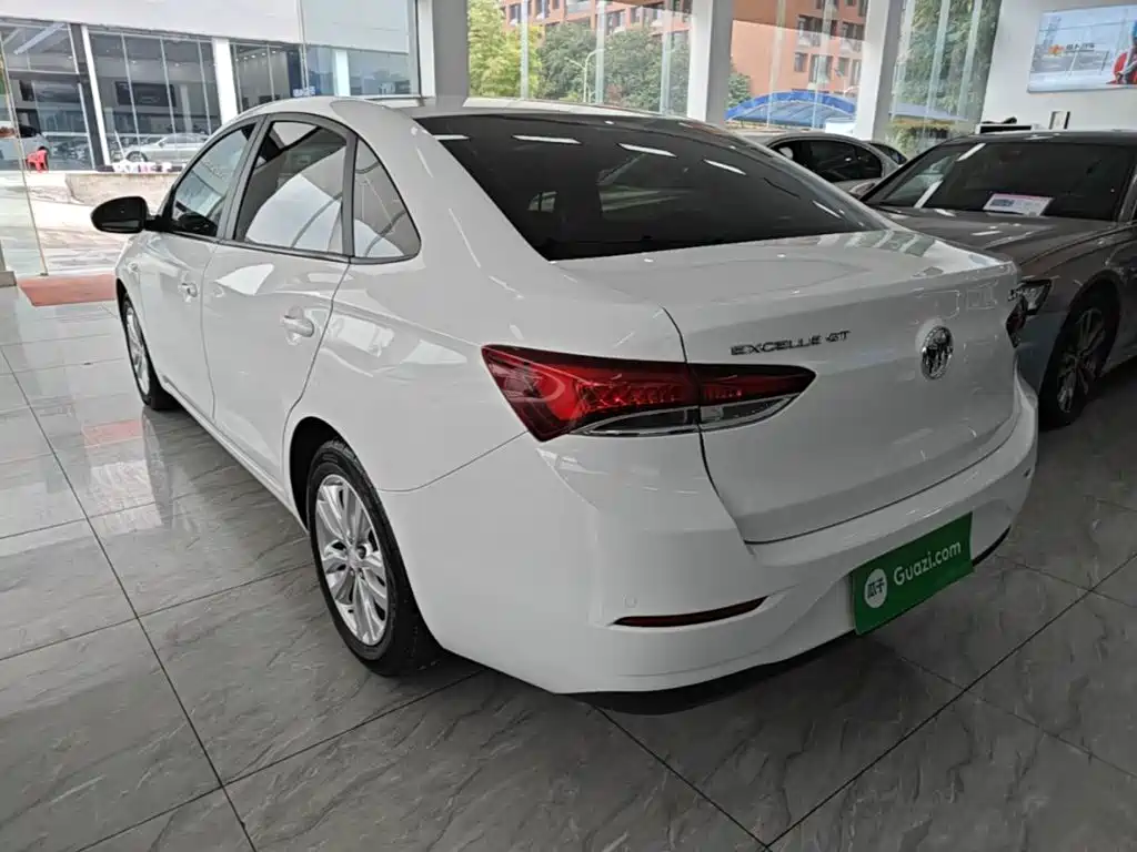 Buick Excelle — миниатюра 5