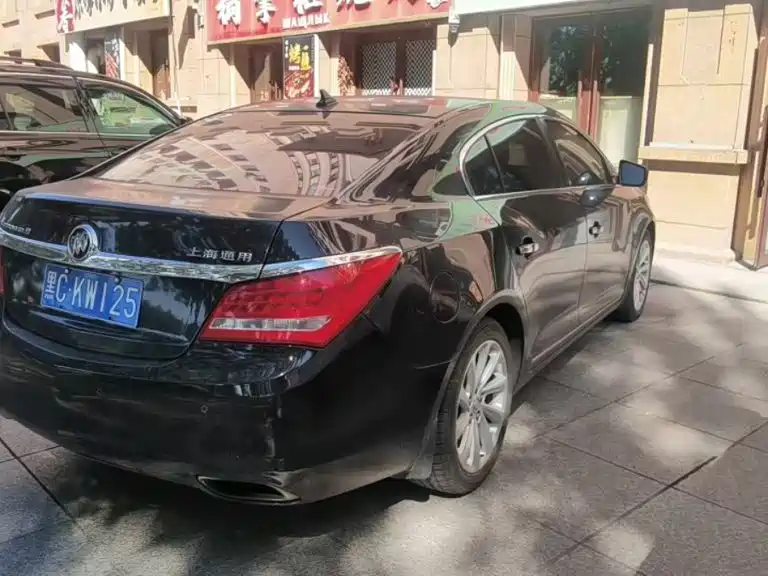 Buick LaCrosse — миниатюра 5