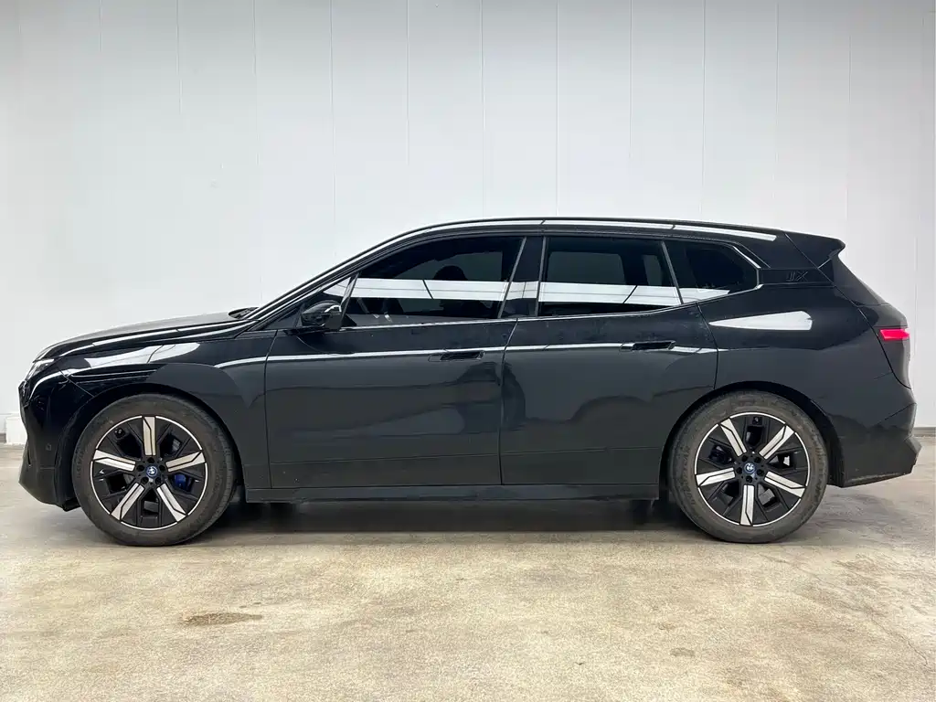 BMW iX — миниатюра 7