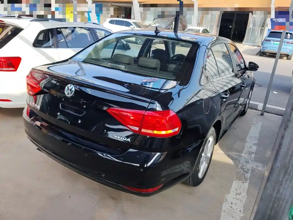 Volkswagen Lavida — миниатюра 7