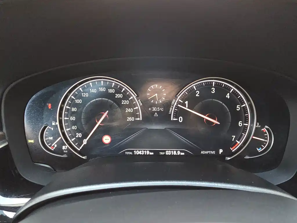 BMW 5 Series — миниатюра 26