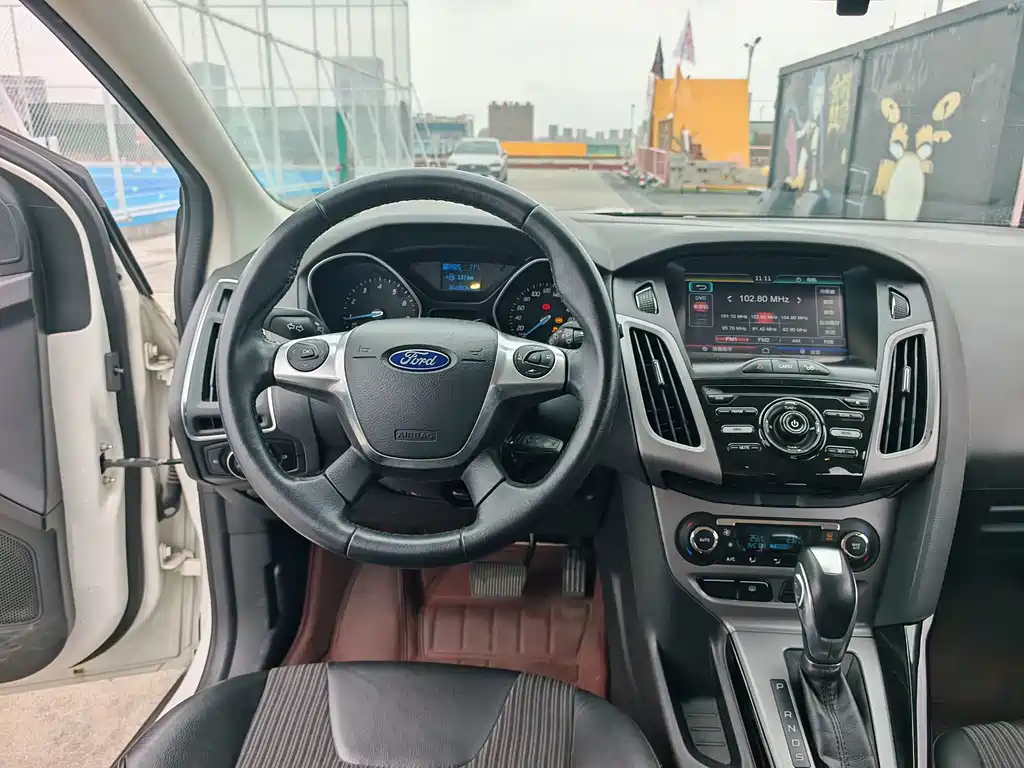 Ford Focus — миниатюра 11