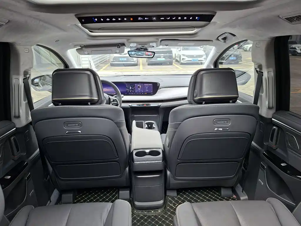 Buick GL8 — миниатюра 23