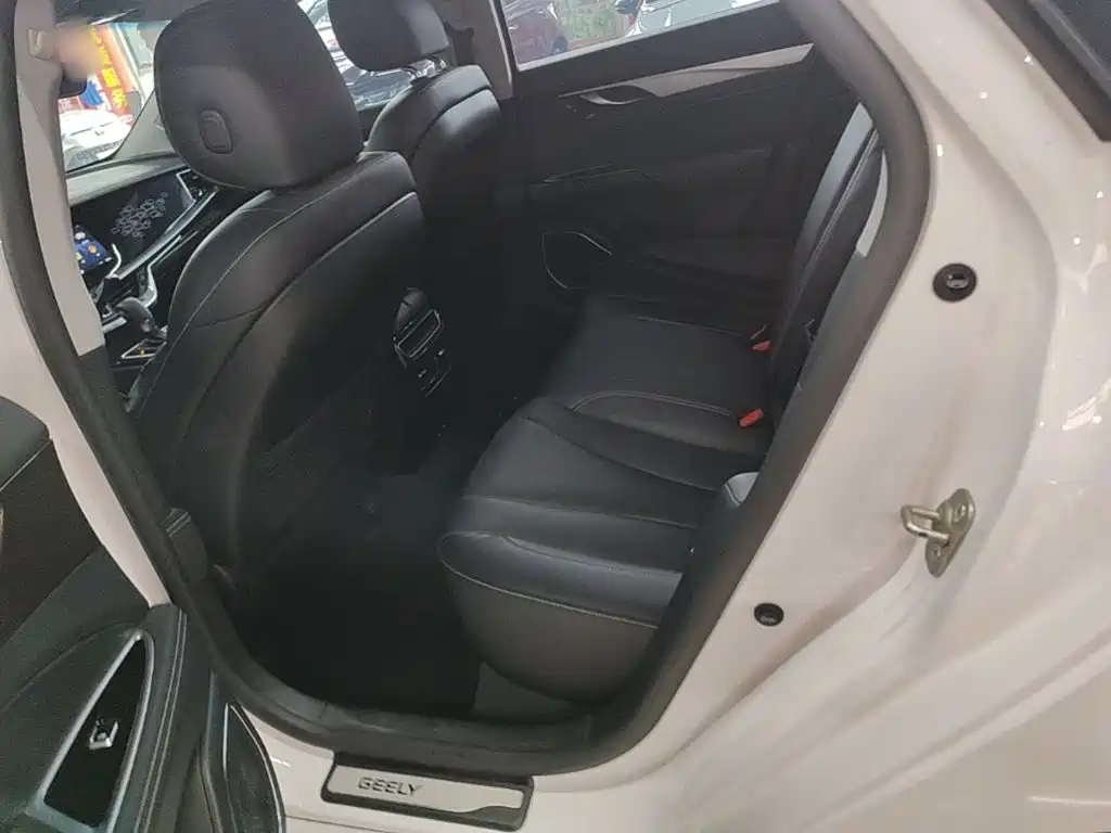 Geely Borui — миниатюра 17