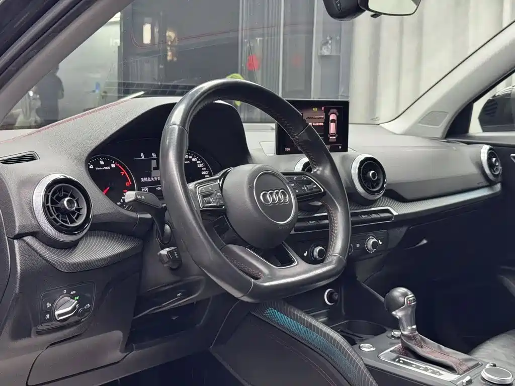 Audi Q2L — миниатюра 5