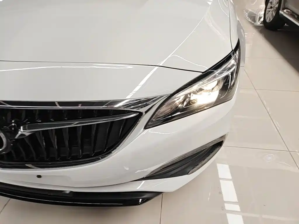Buick Verano — миниатюра 24