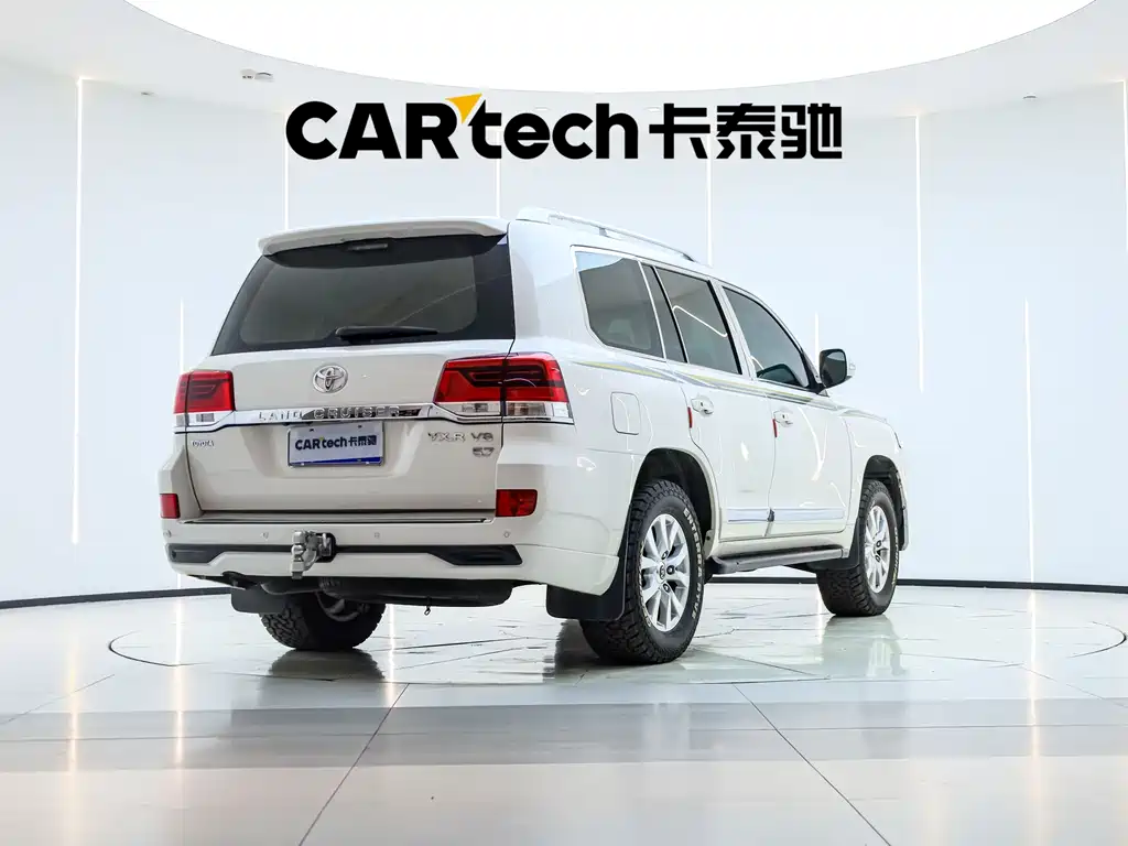 Toyota Land Cruiser 2012 4.6L AT VX-R