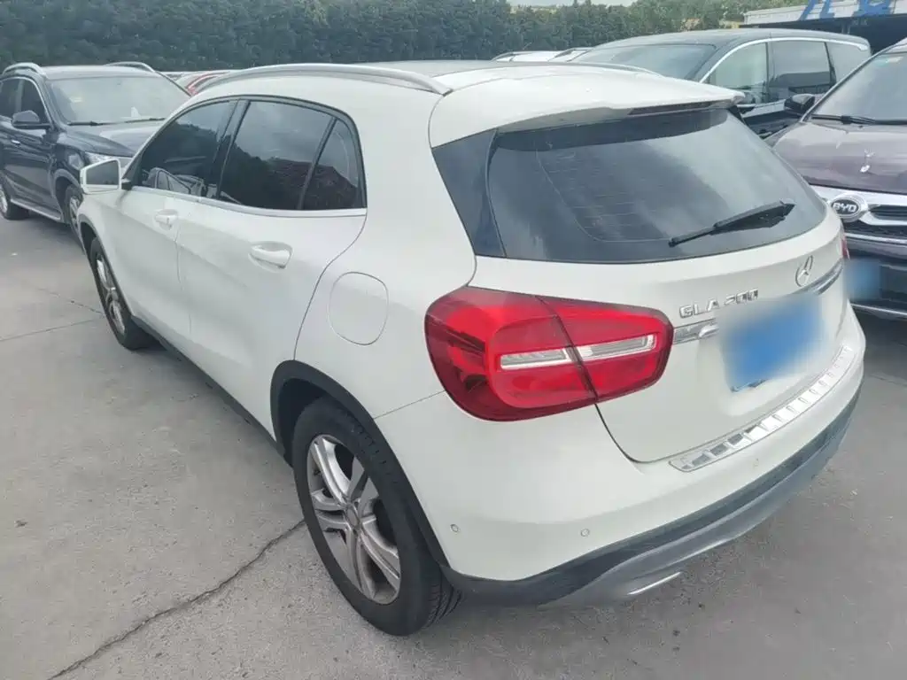 Mercedes-Benz GLA (Import) — миниатюра 5