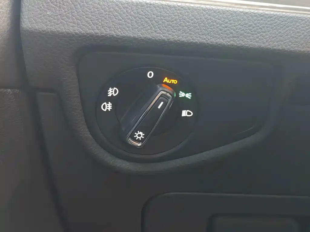 Volkswagen Touran — миниатюра 17
