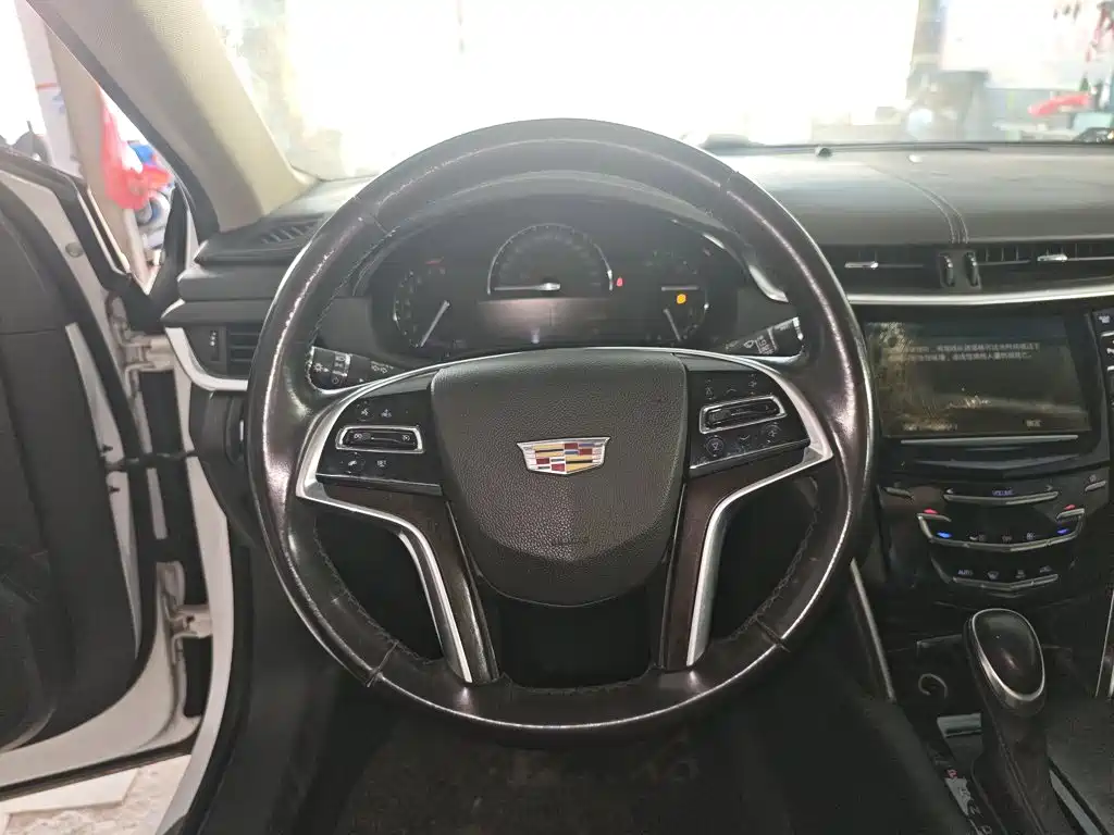 Cadillac XTS — миниатюра 11