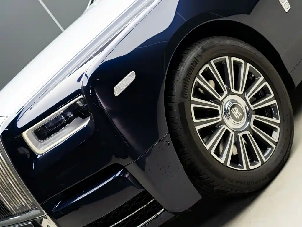 Rolls-Royce Phantom — миниатюра 3