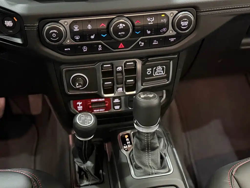 Jeep Wrangler — миниатюра 7