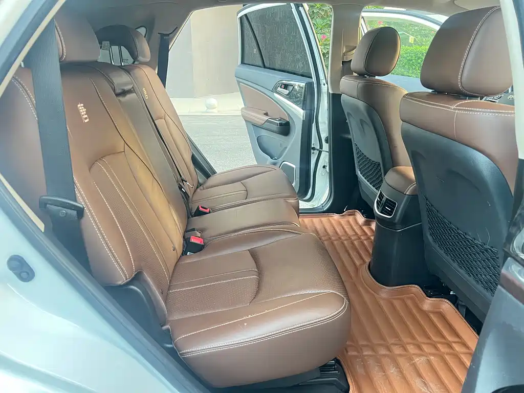 BYD Tang New Energy — миниатюра 16