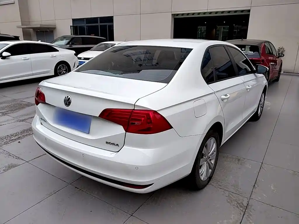 Volkswagen Bora — миниатюра 7