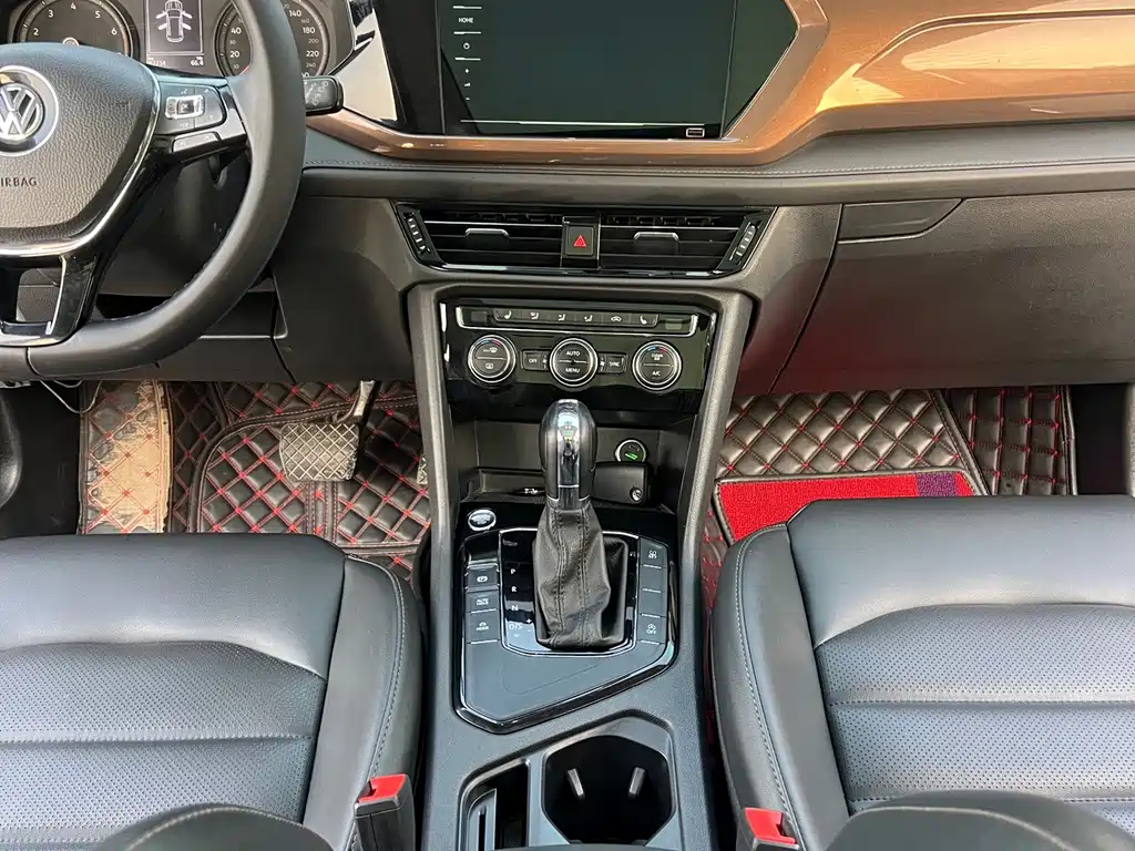 Volkswagen Tharu — миниатюра 8