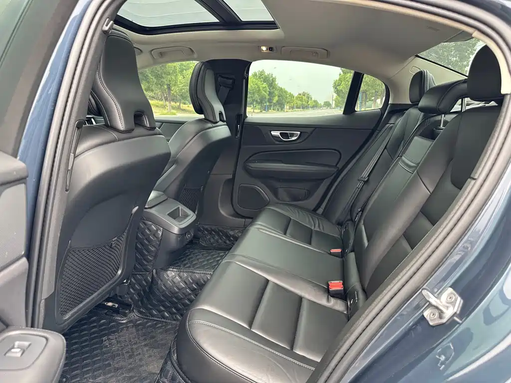 Volvo S60 — миниатюра 14