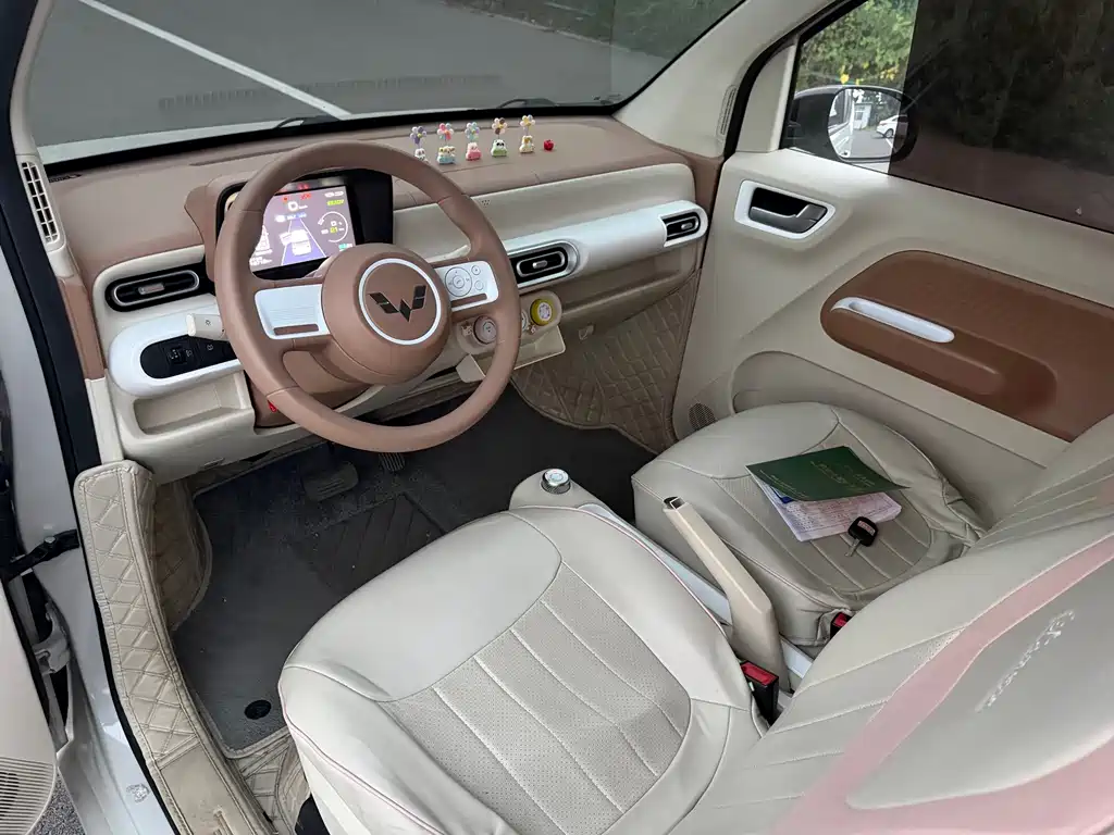 Wuling MINIEV — миниатюра 9