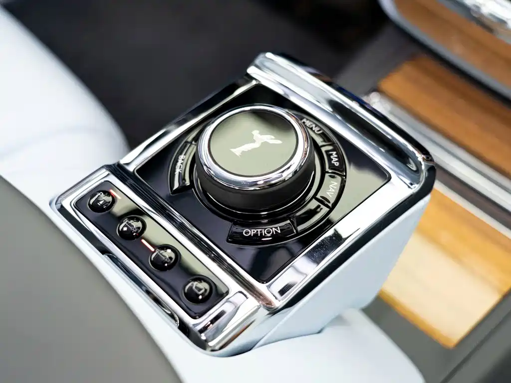 Rolls-Royce Phantom — миниатюра 30