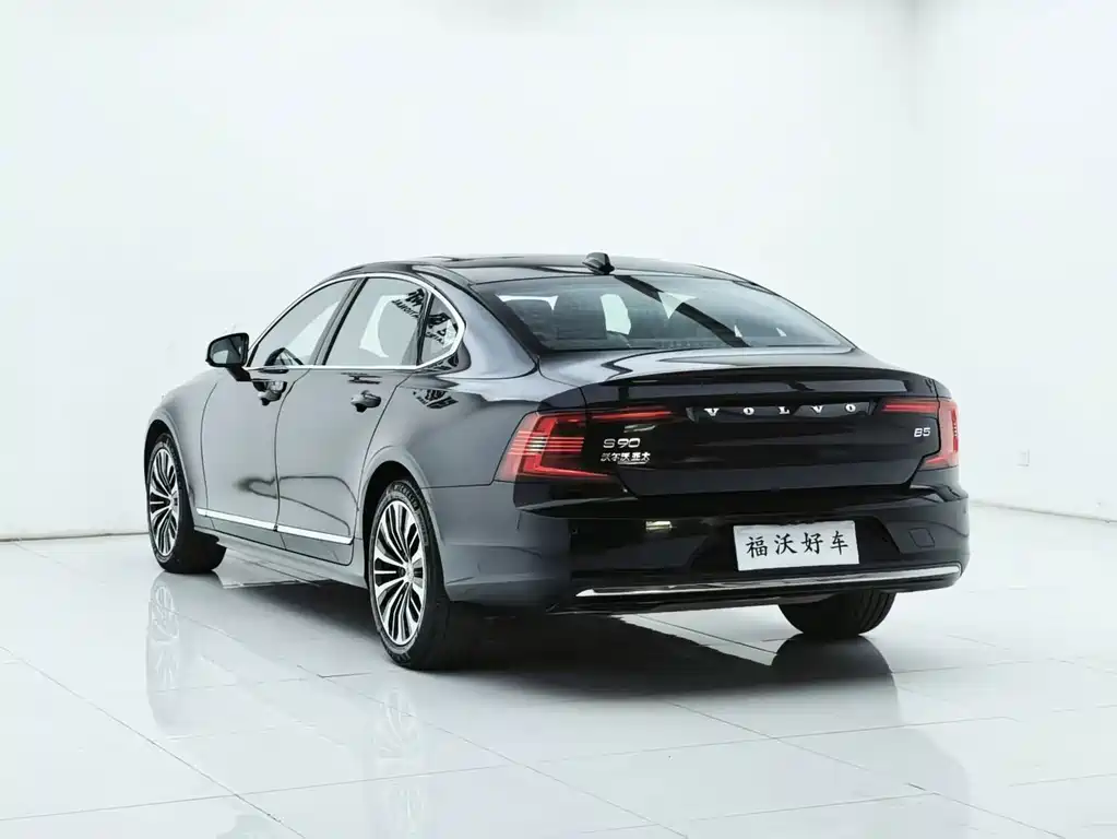 Volvo S90 — миниатюра 30