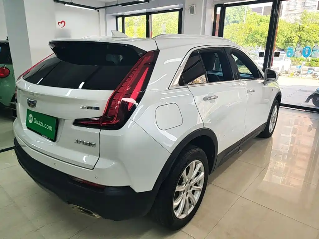 Cadillac XT4 — миниатюра 7