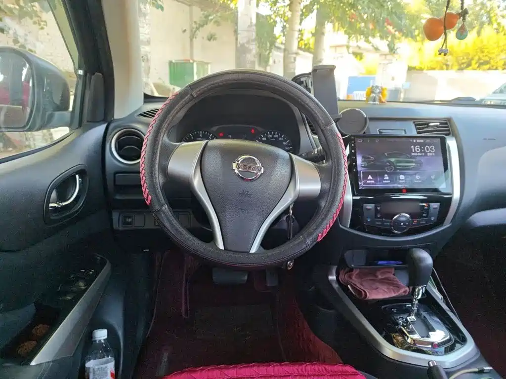 Nissan Navara — миниатюра 3