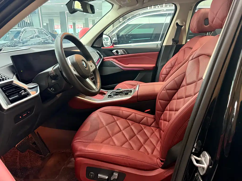 BMW X5 2023 xDrive 30Li Premium M Sport