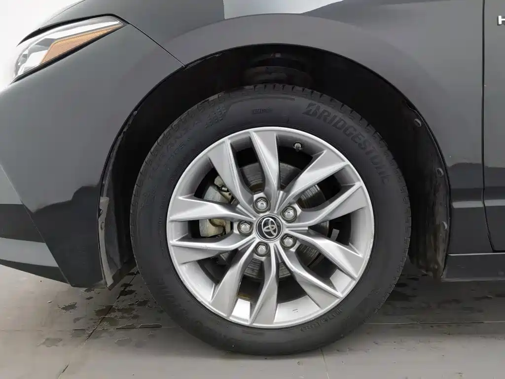 Toyota Avalon — миниатюра 17