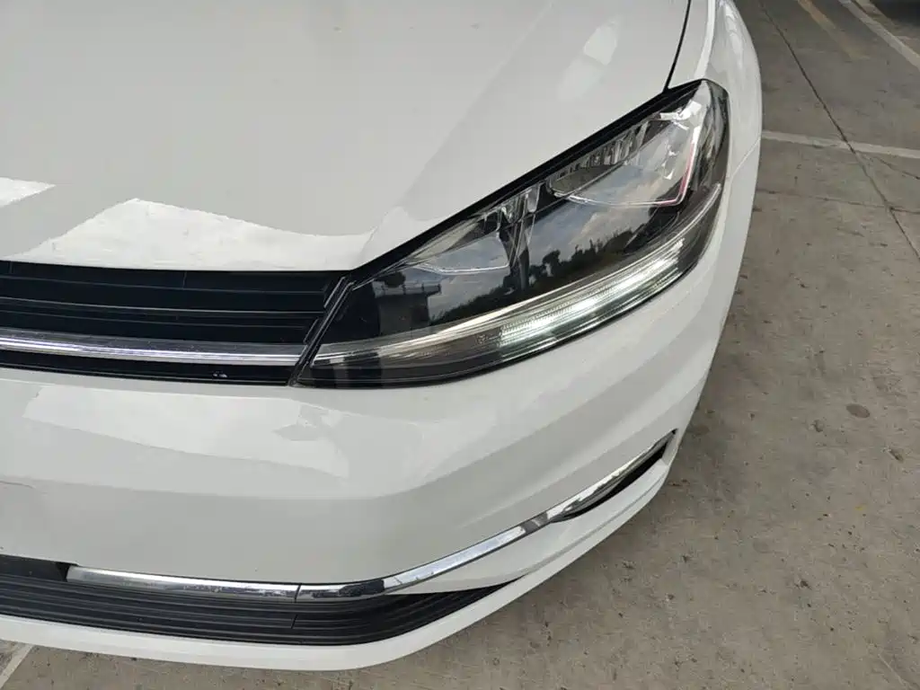 Volkswagen Golf — миниатюра 24