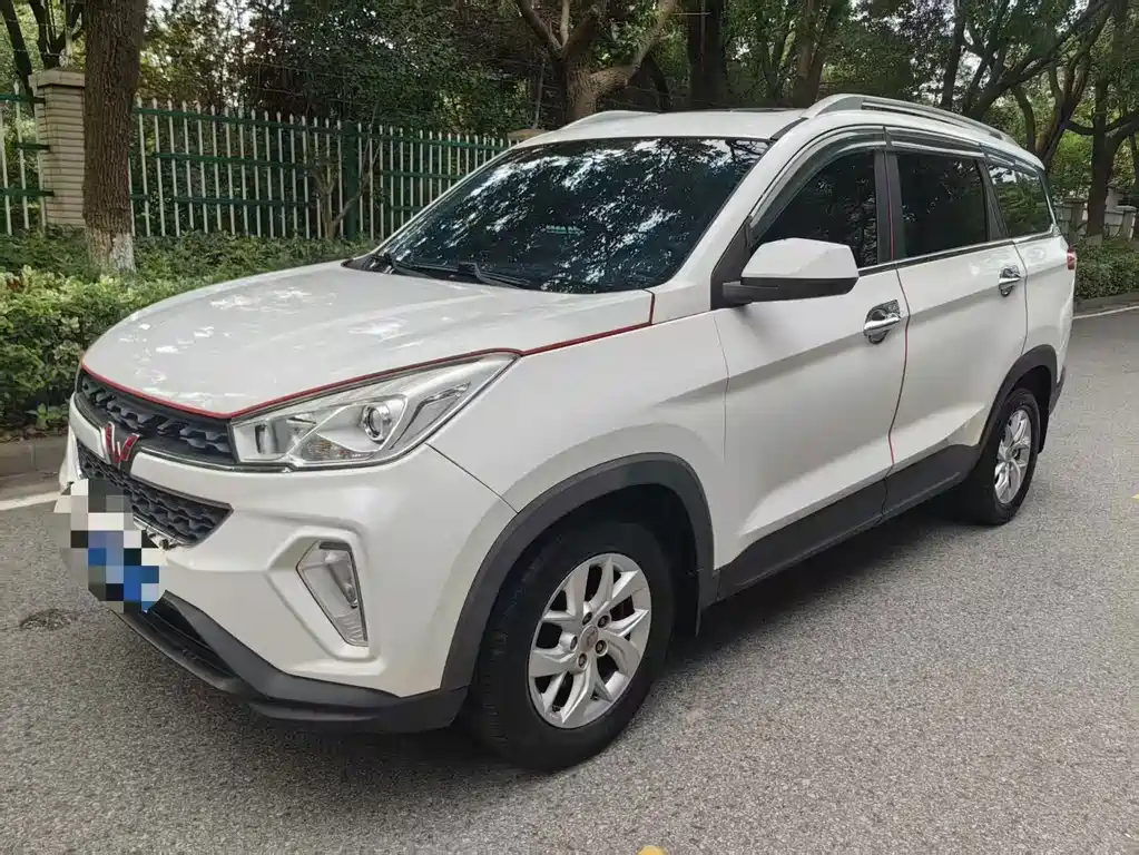 Wuling Hongguang S3