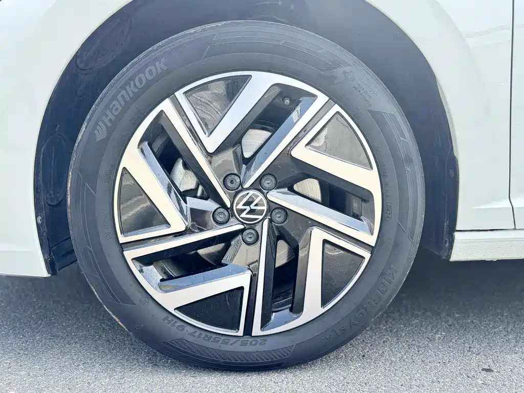 Volkswagen Sagitar — миниатюра 15