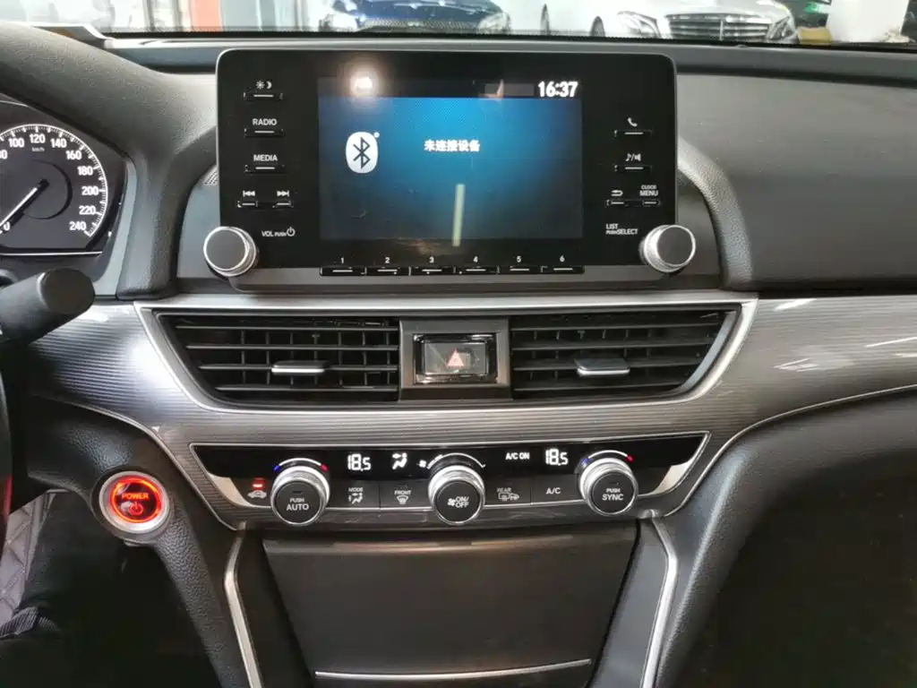 Honda Accord — миниатюра 13
