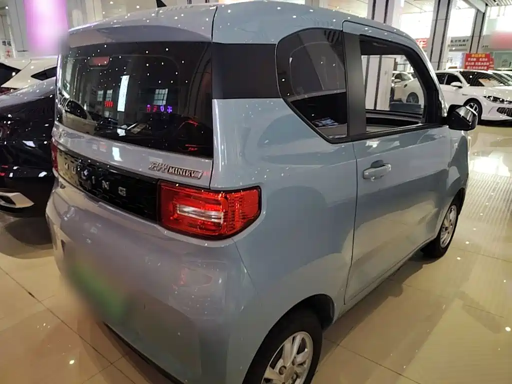 Wuling MINIEV — миниатюра 7