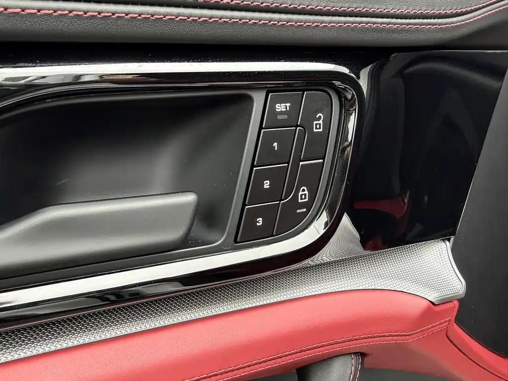 Porsche Panamera — миниатюра 11