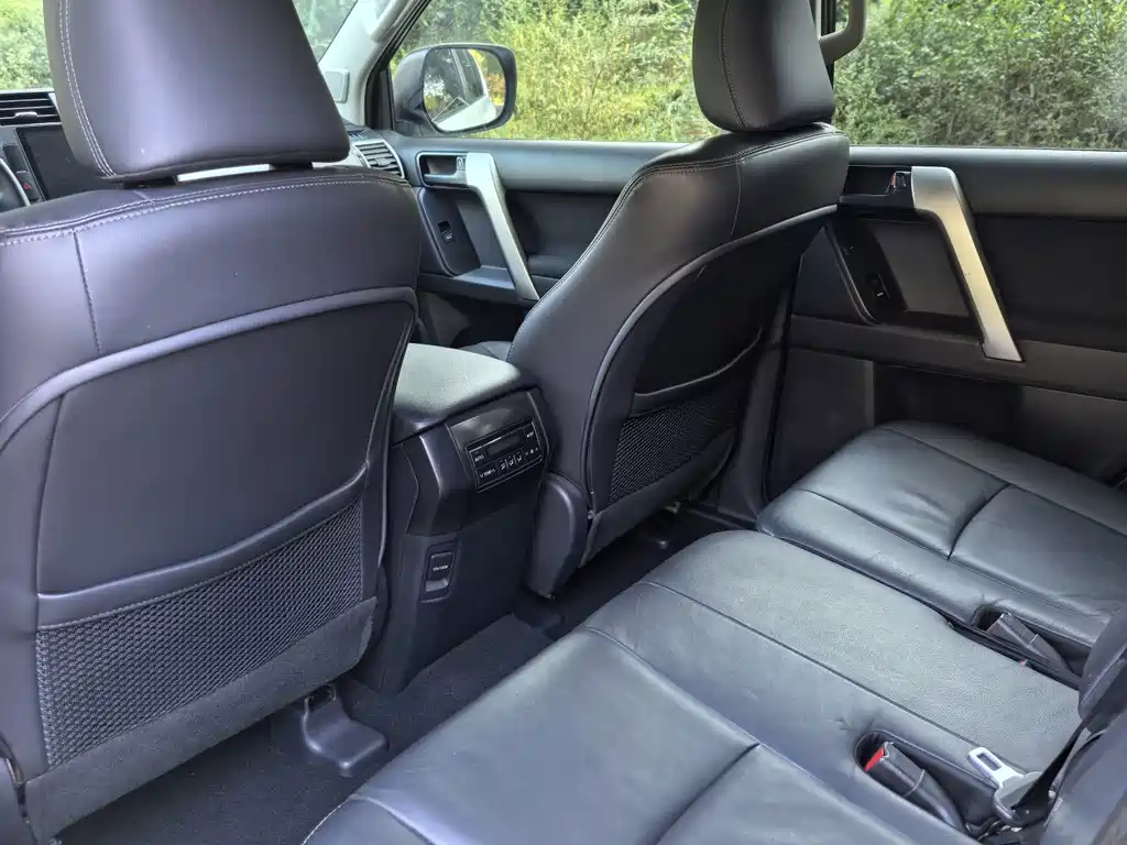Toyota Prado — миниатюра 8