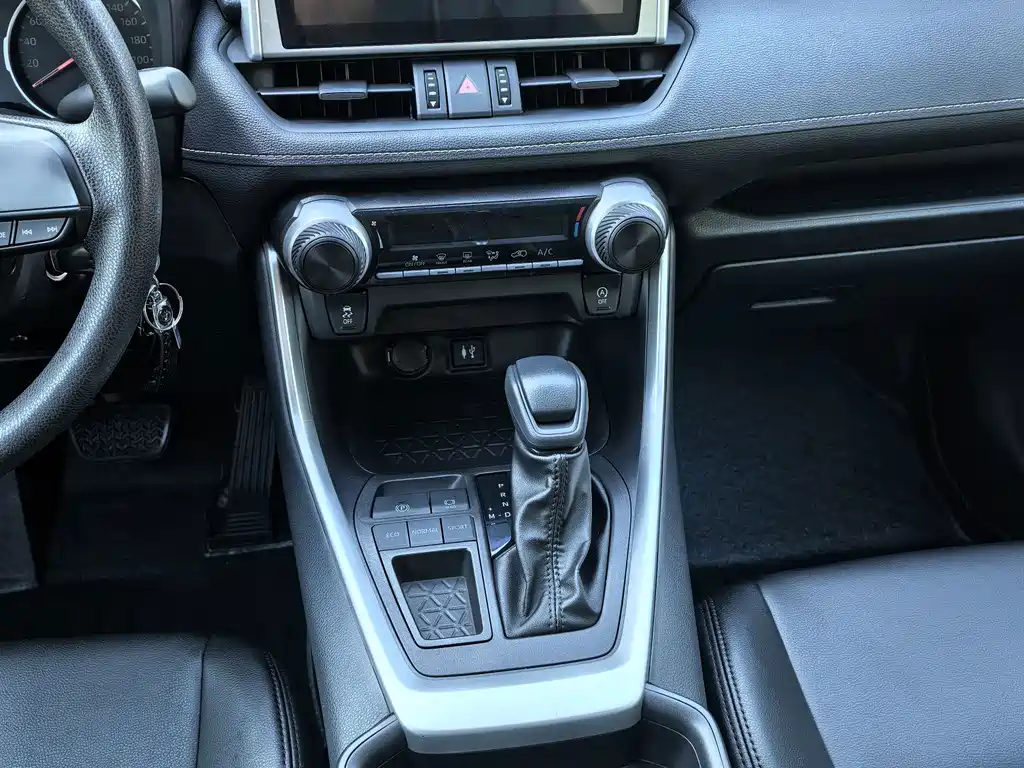 Toyota Wildlander — миниатюра 10