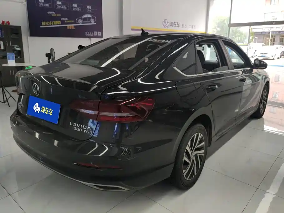 Volkswagen Lavida — миниатюра 3