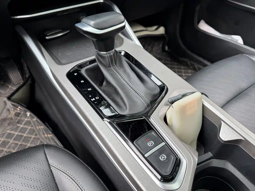 Geely Emgrand — миниатюра 9