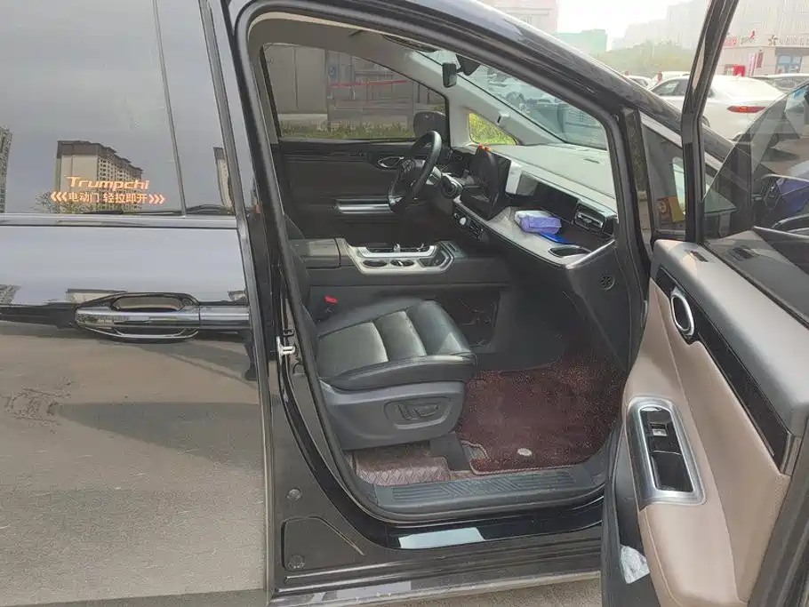 GAC Motor Trumpchi E8 PHEV — миниатюра 8