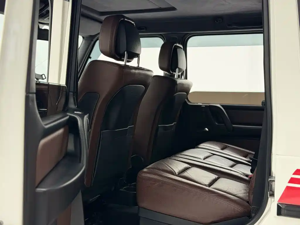 Mercedes-Benz G-Class — миниатюра 8