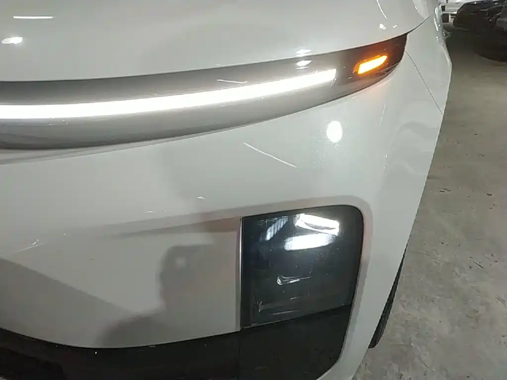 Li Auto Li L6 — миниатюра 24